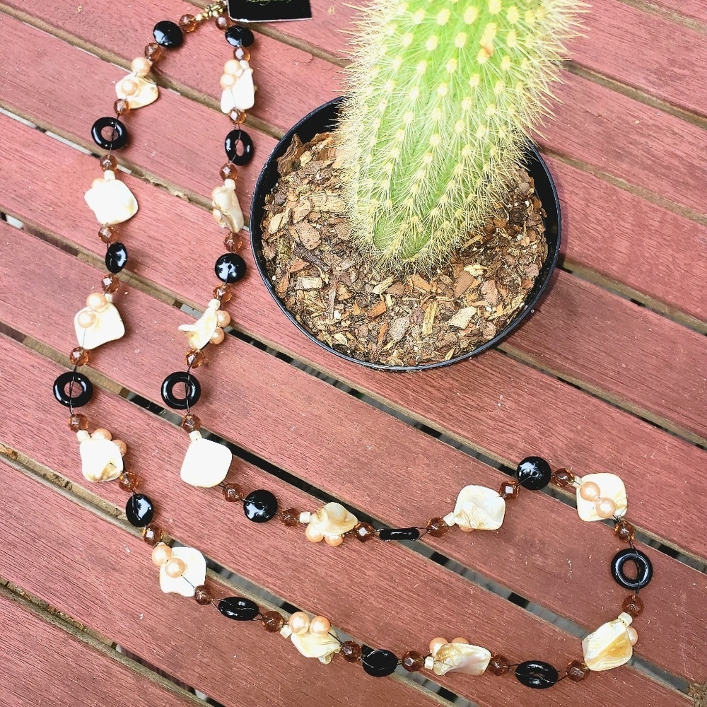 Southern Artsy Boho Shell Bead Necklace